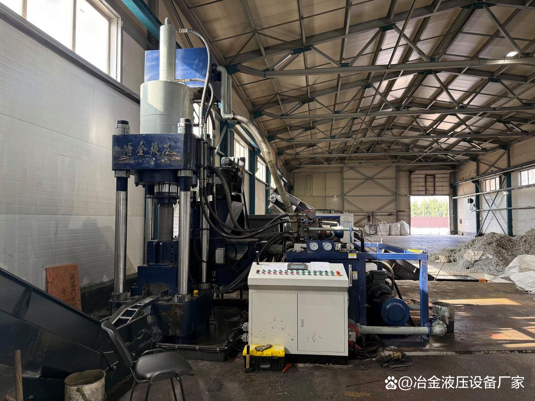630吨卧式压饼机 工业金属废料高效回收的核心设备